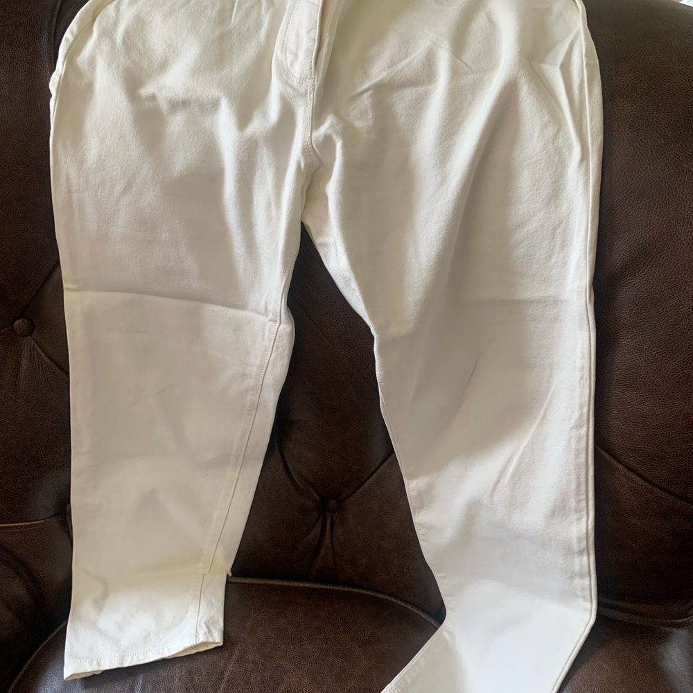 Chico's Cream So Slimming Pants
